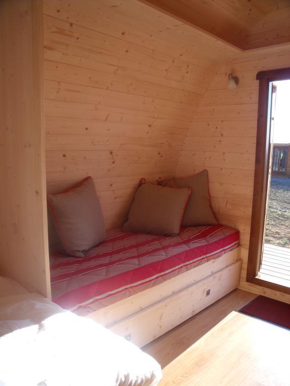 Le Domaine Des Tuileries Guest House Salins Cameră foto