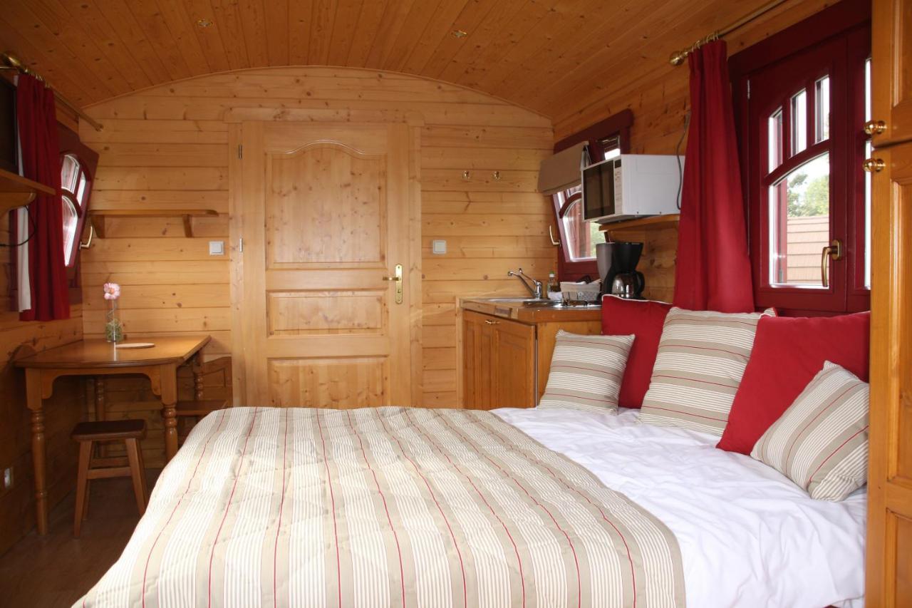 Le Domaine Des Tuileries Guest House Salins Exterior foto